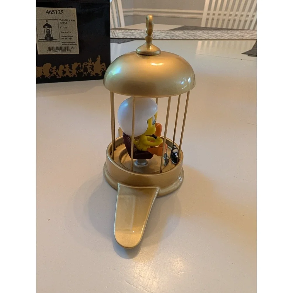 Looney Tunes Spotlight Collection Goebel Tweety 